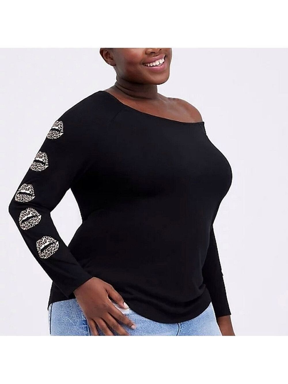 4X - Torrid | OFF-SHOULDER TEE - HERITAGE SLUB LEOPARD LIPS BLACK